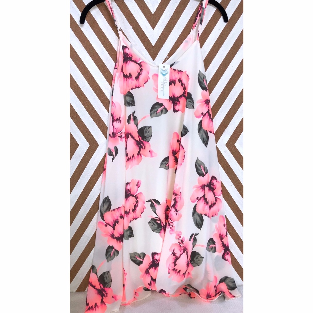 NEW WITH TAGS NEVER WORN Ella Bleu sundress